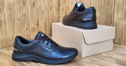 Кросівки чоловічі Кросівки чоловічі